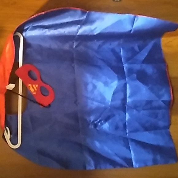 HALLOWEEN COSTUME- SUPERMAN, 3 Piece Set, (Kids size M/L), (33-55 pounds) - Picture 7 of 16